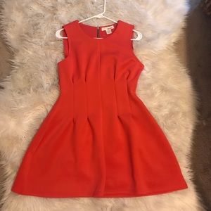 A SANS SOUCI red dress stretch.